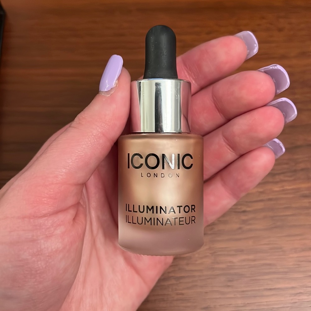 Iconic Liquid Highlighter